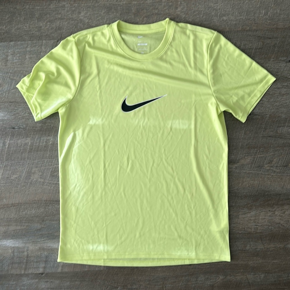 Men’s Nike Neon Green Dri-Fit Top size Large